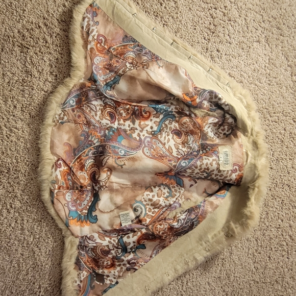 Georggiou Studio -Vintage Fur and Leather Embroidered Vest - Picture 5 of 9